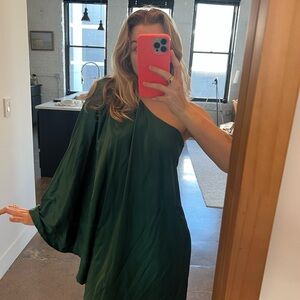 Elegant One-Shoulder Green Dress